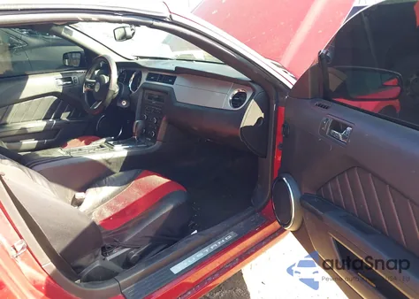 2013 Ford Mustang V6 Premium from USA, damaged, VIN 1ZVBP8EM0D5235518